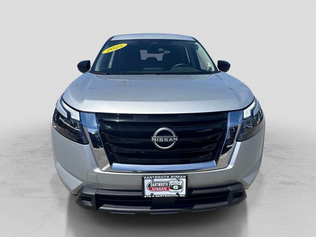 Used 2025 Silver Nissan S image 10