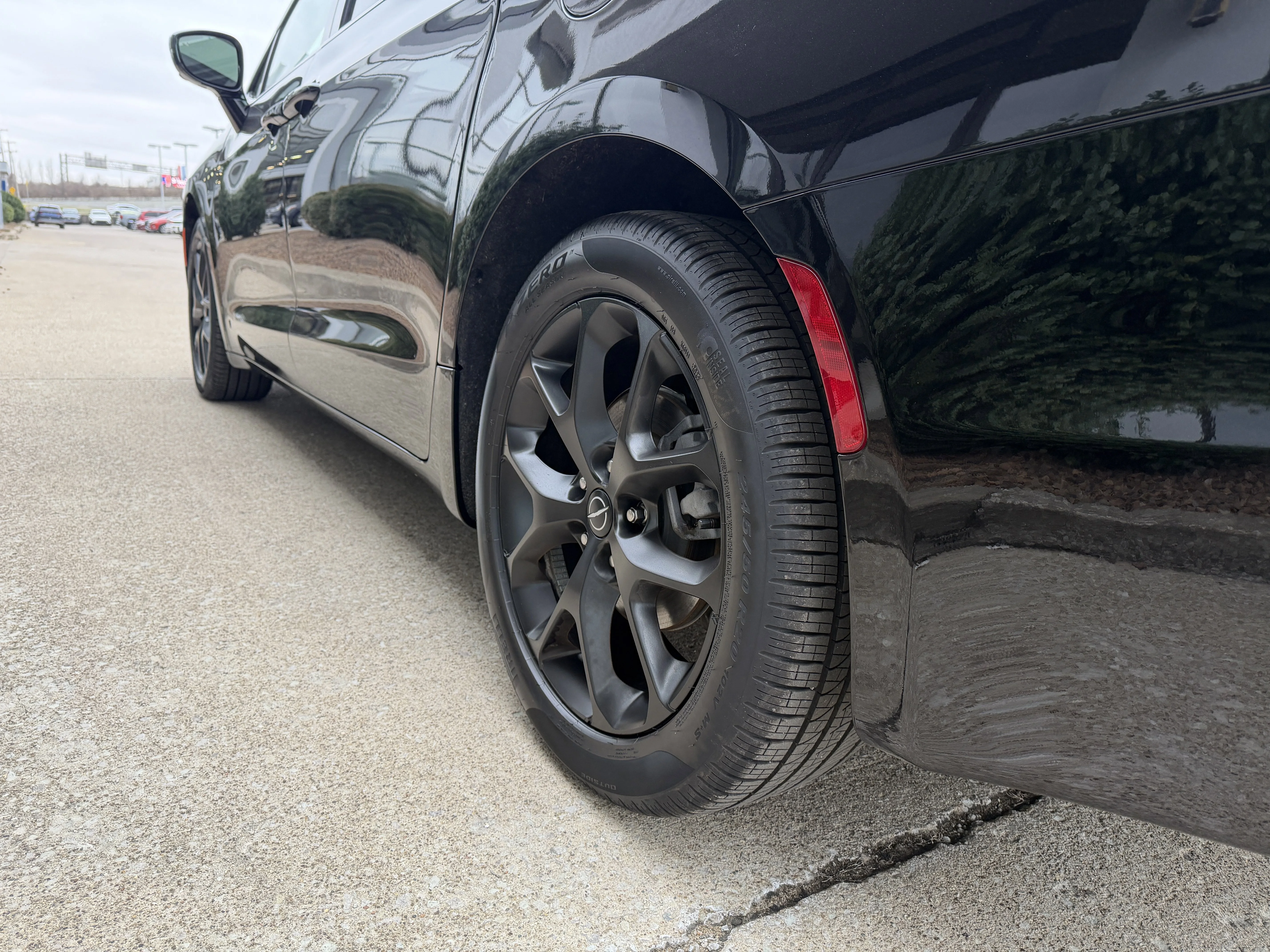 2026 Chrysler Pacifica Limited - Photo 14