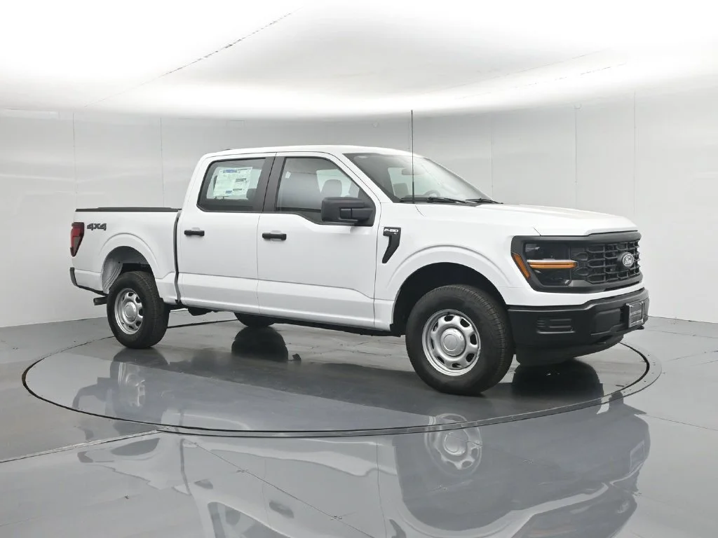 New 2026 White Ford XL image 23