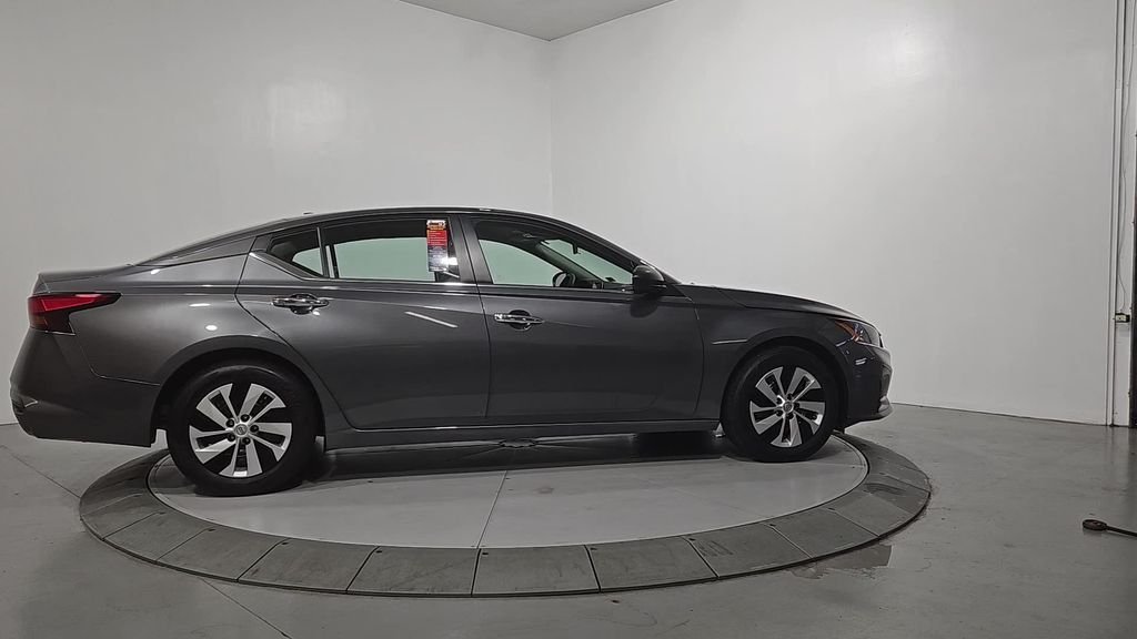 Certified Used 2025 Gray Nissan 2.5 S image 8