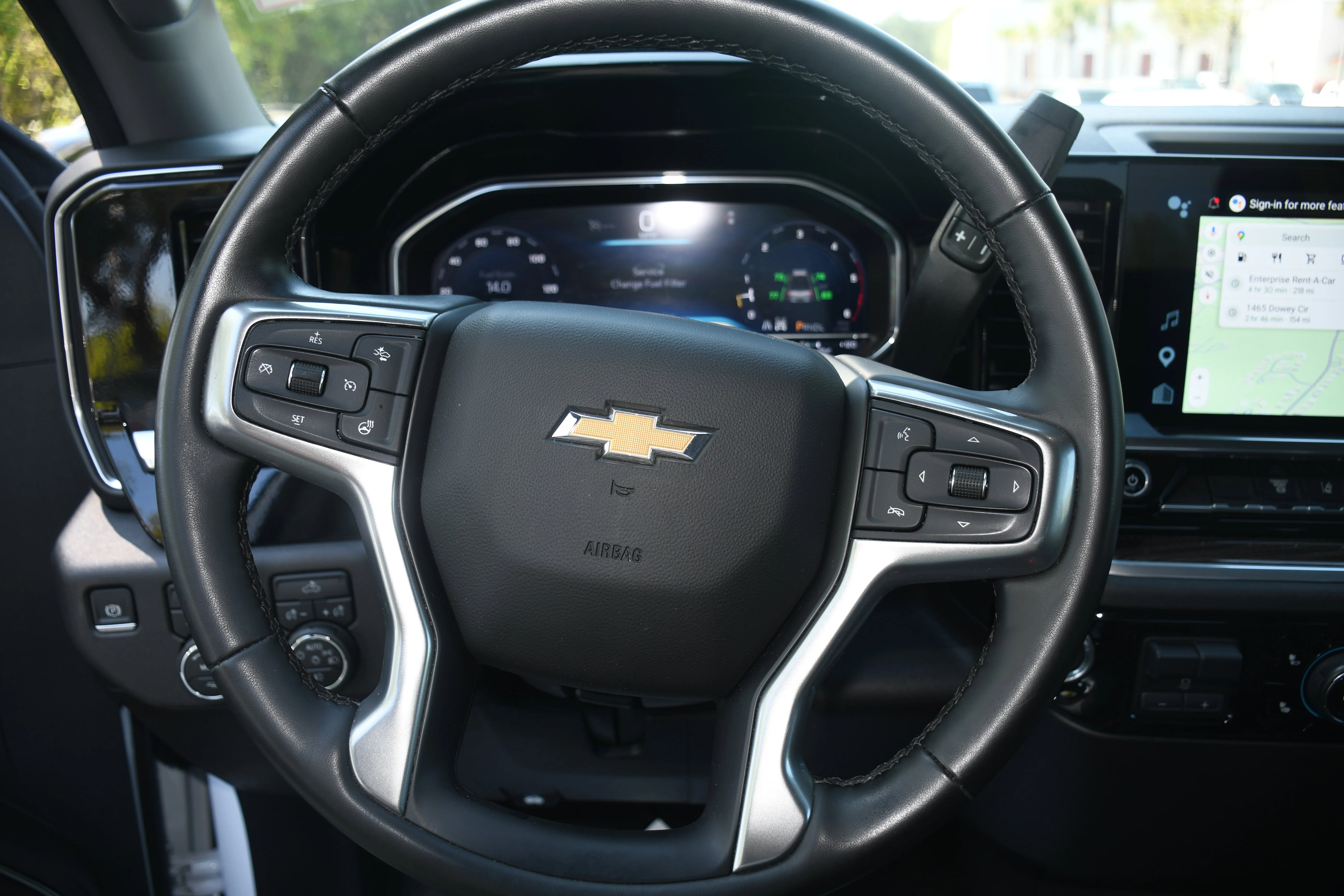 Used 2025 White Chevrolet LT image 12