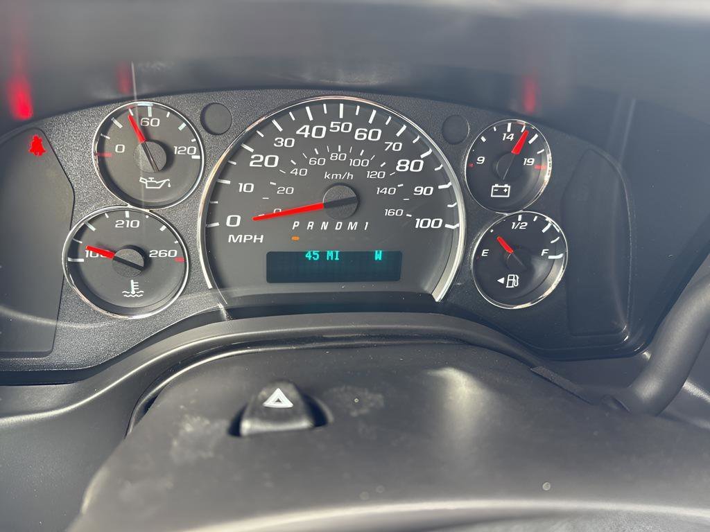 2025 Chevrolet Express Cargo Work Van - Photo 23