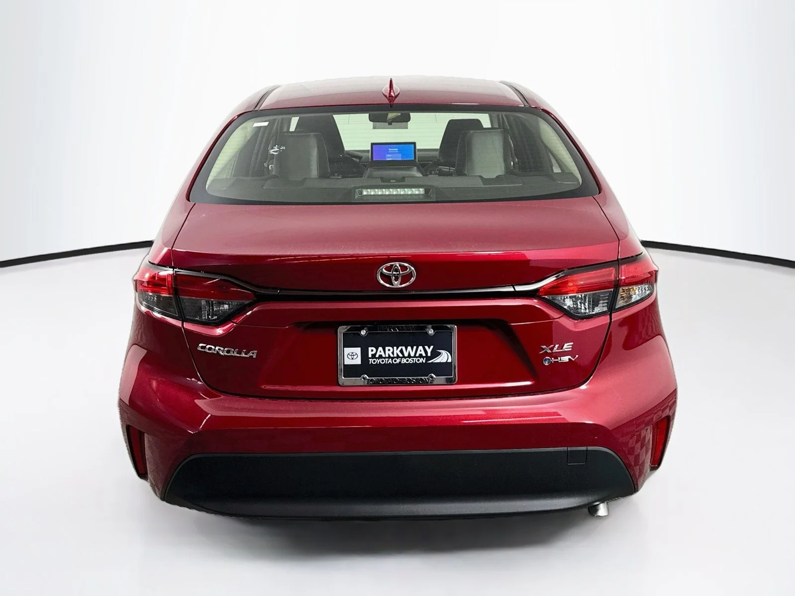 New 2026 Ruby Flare Pearl <sup>1</sup> Toyota  XLE image 5