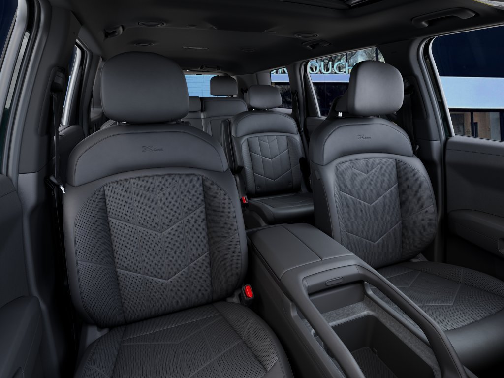 New 2027 BLACK JADE GREEN Kia X-Line EX image 15