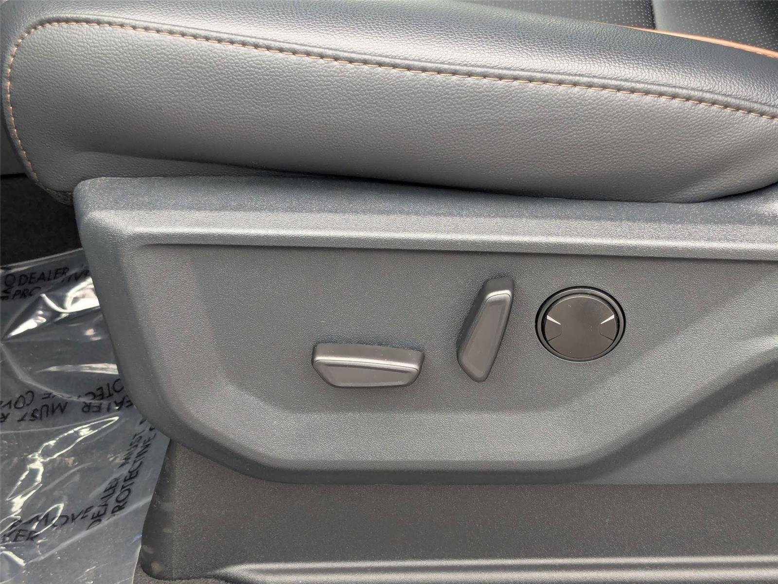 2025 Ford F-350 Super Duty Lariat - Photo 16