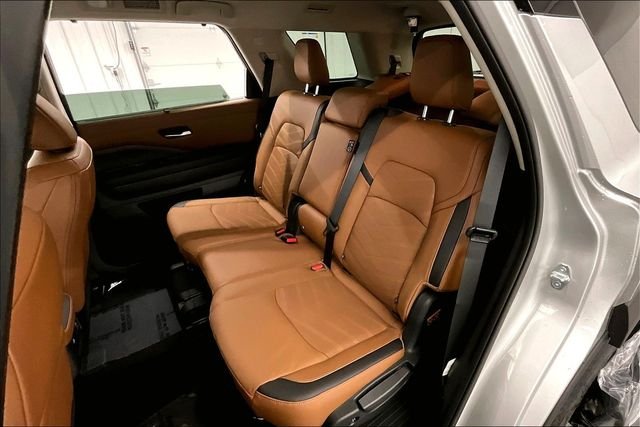New 2025 Brilliant Silver Metallic Nissan Platinum image 11