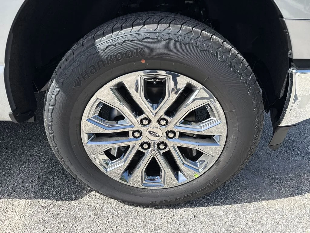 New 2026 Silver Ford Lariat image 11