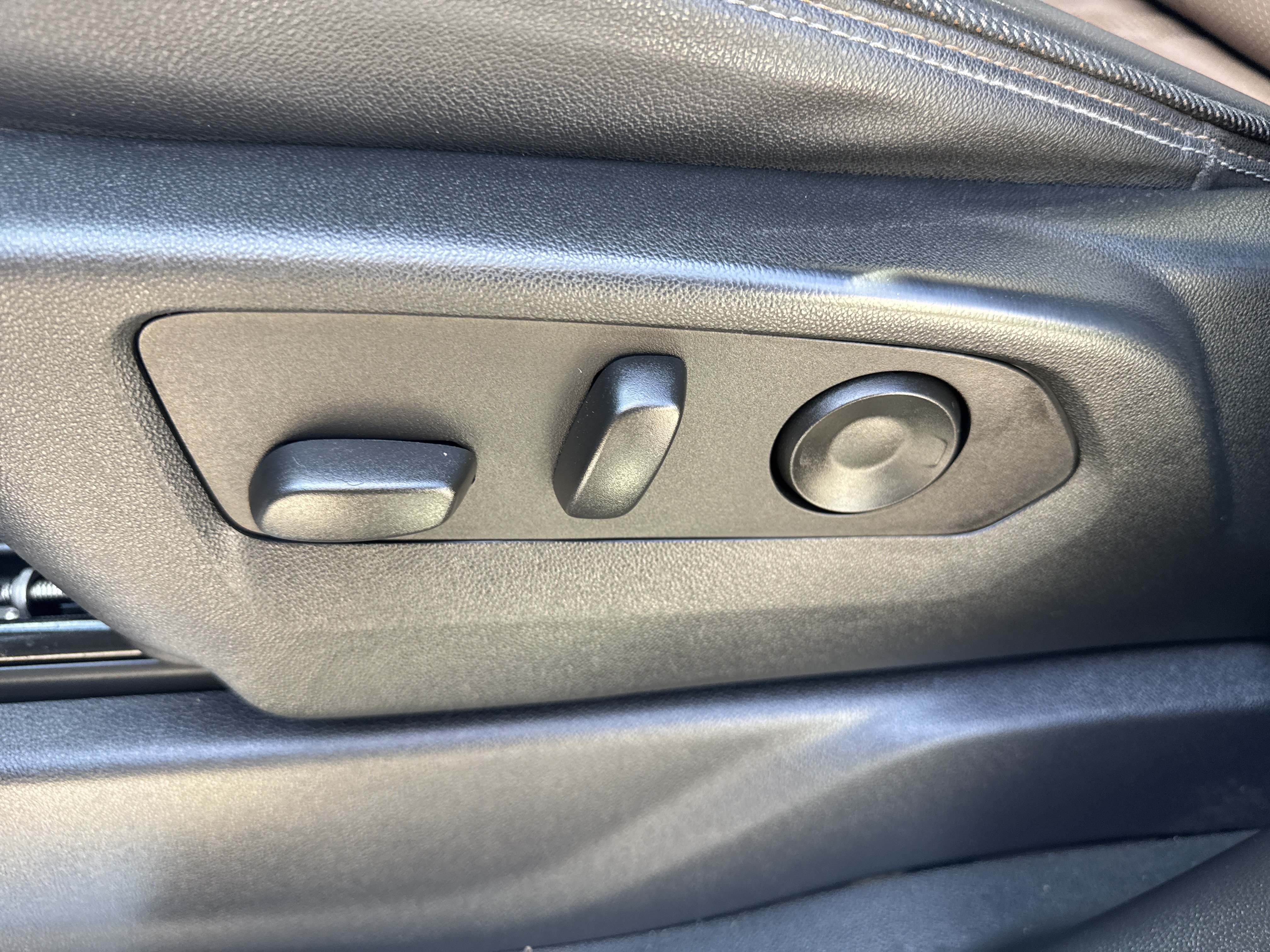 Used 2024 Sterling Gray Metallic Chevrolet High Country image 19