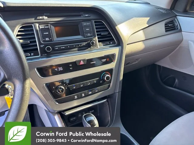 Used 2017 Shale Gray Metallic Hyundai  image 20
