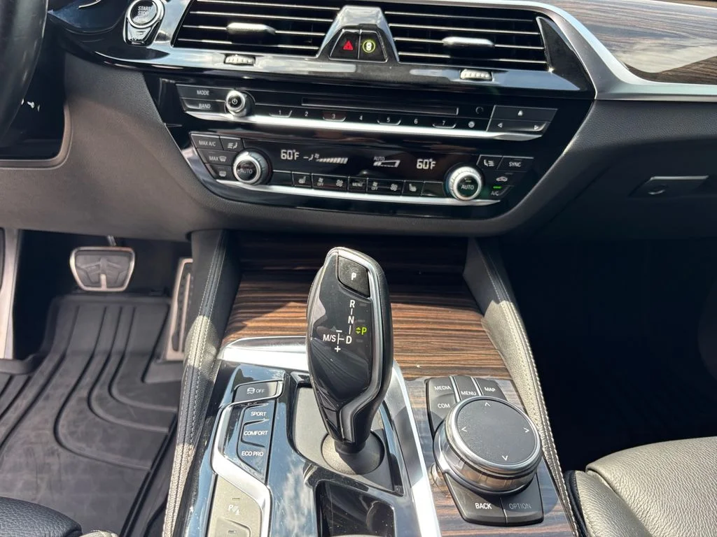 Used 2018 Black BMW 640 Gran Turismo i xDrive image 12