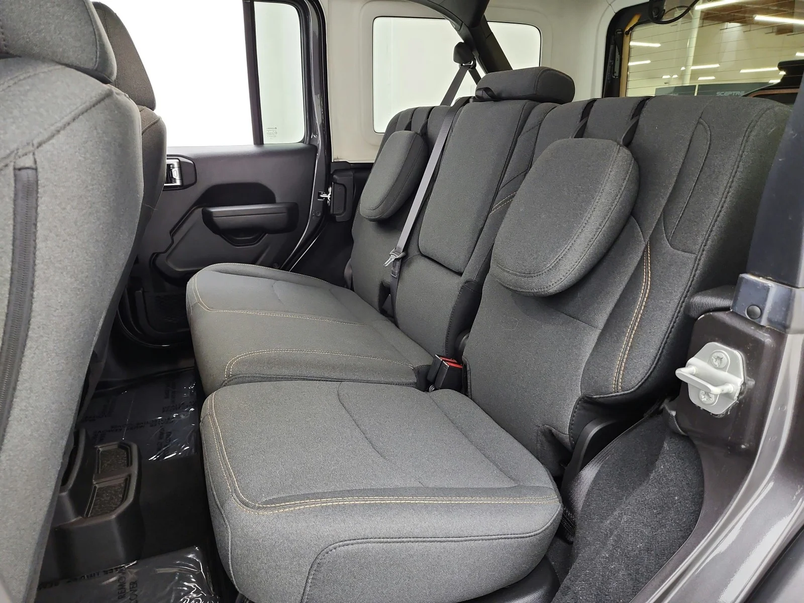 Used 2024 Granite Crystal Metallic Clearcoat Jeep Sport S 4x4 image 15