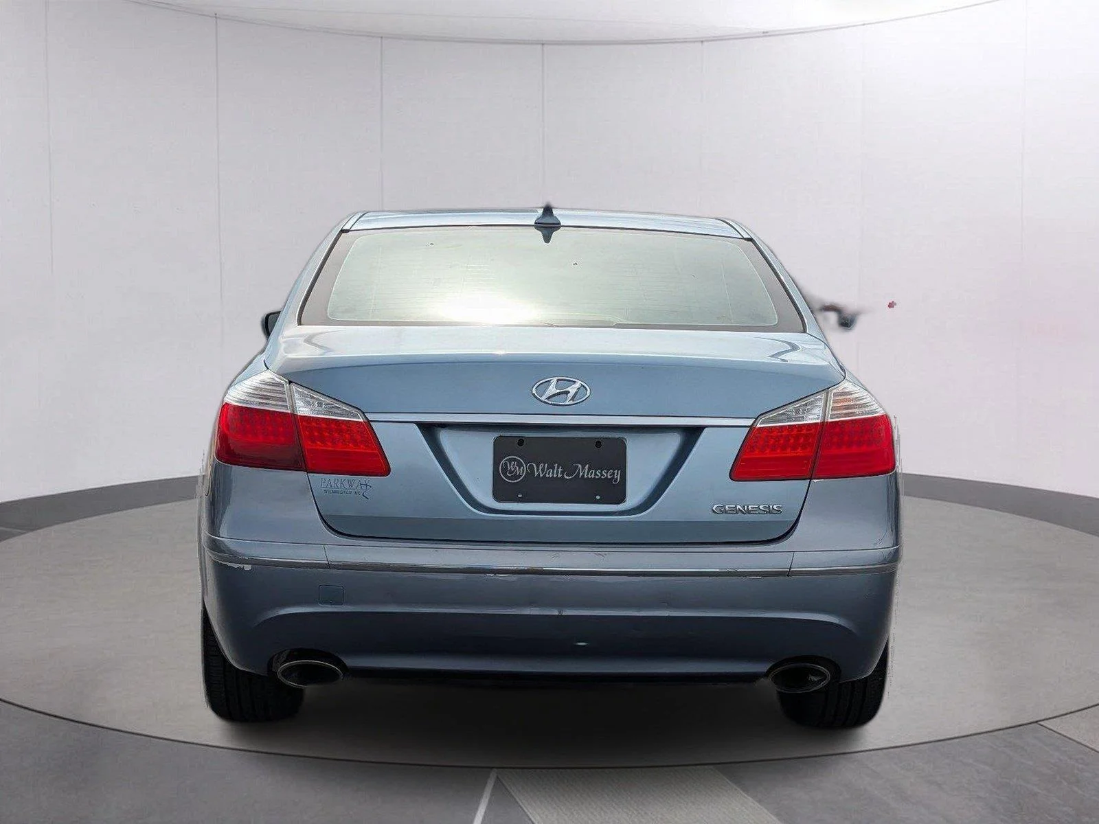 Used 2009 Sterling Blue Metallic Hyundai 3.8L image 4