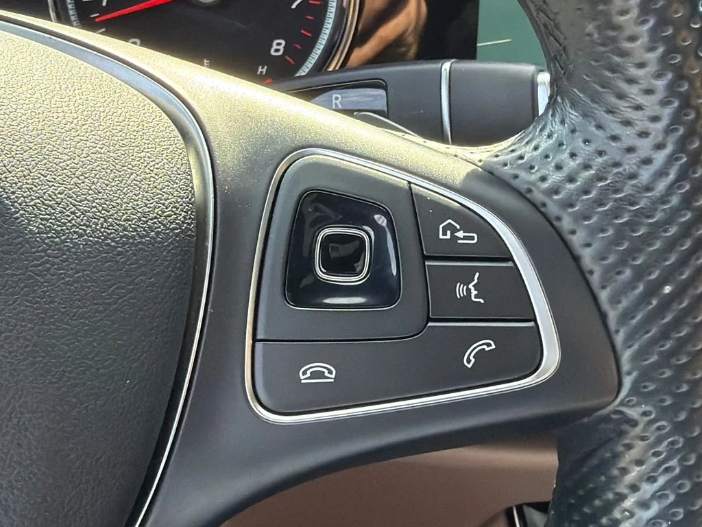 Used 2017 White Mercedes-Benz E 300 image 26