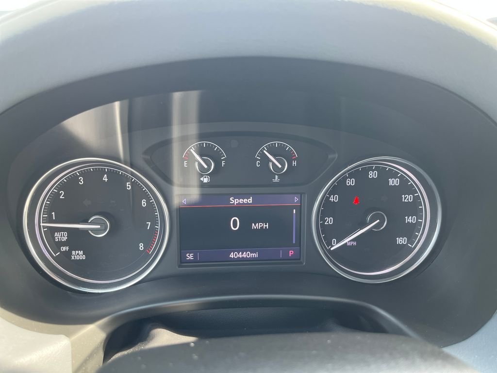 Used 2022 Silver Buick Essence image 16