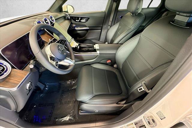 New 2026 Polar White Mercedes-Benz GLC 300 image 48