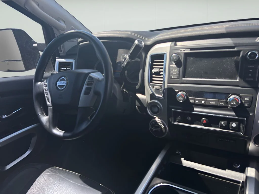 Used 2019 Gun Metallic Nissan PRO-4X image 8