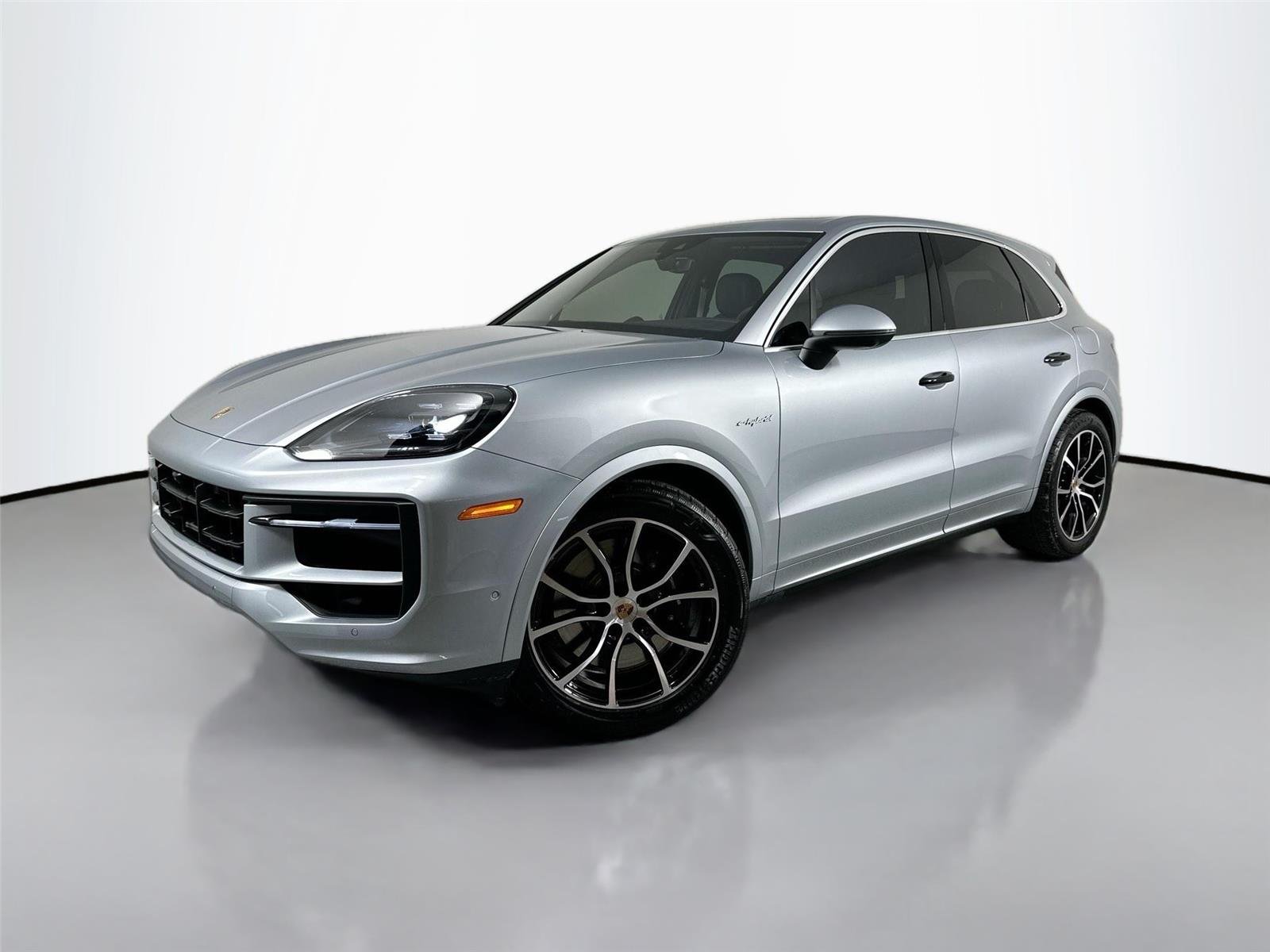 2026 Porsche Cayenne E-Hybrid's photo