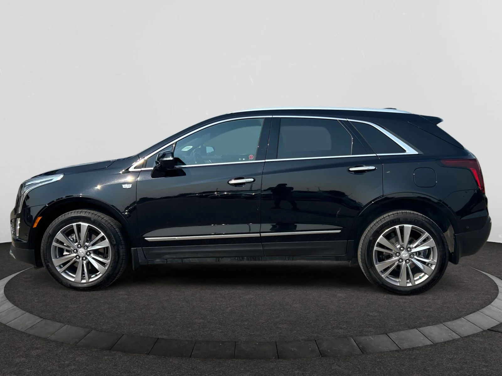 Certified Used 2025 STELLAR BLACK METALLIC Cadillac AWD Premium Luxury Leather Sunroof Nav image 2