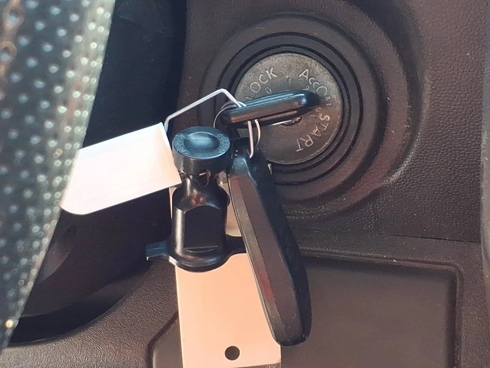Used 2019 Glacier White Nissan SV image 16