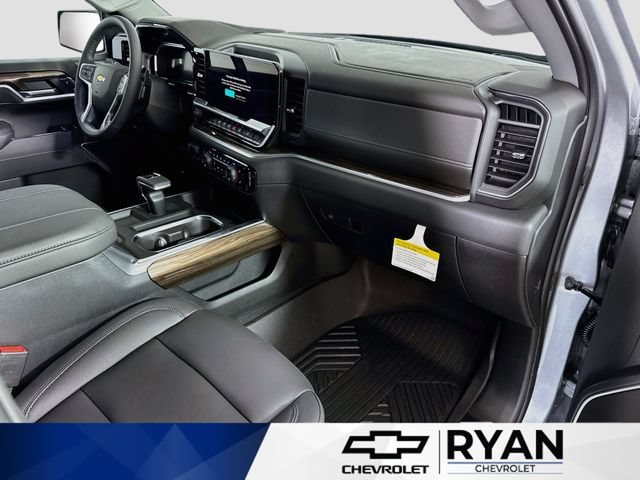 New 2026 Sterling Gray Metallic Chevrolet LT image 29