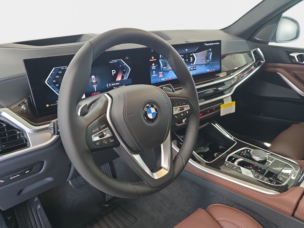 Certified Used 2026 Mineral White Metallic BMW sDrive40i image 19