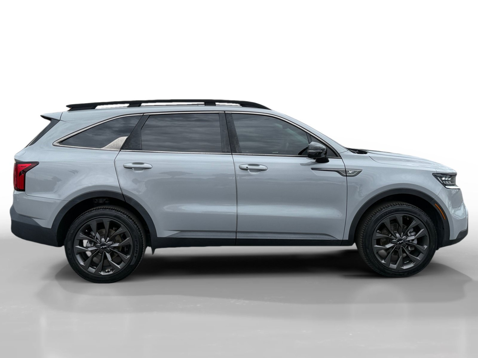 Used 2022 Silver Kia X-Line SX Prestige image 6