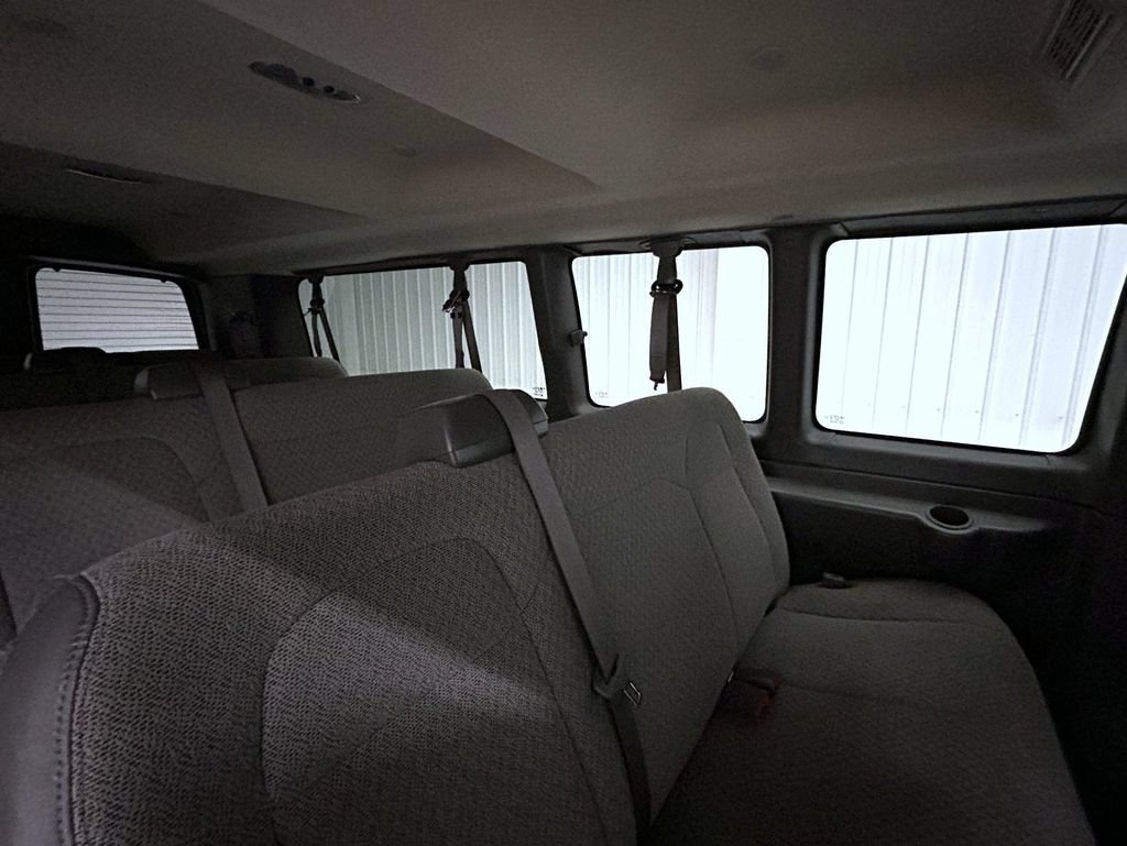 Used 2024 Summit White Chevrolet 1LT image 18