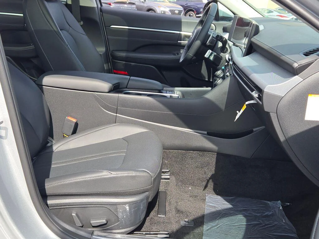 2025 Hyundai Sonata Hybrid Limited - Photo 7