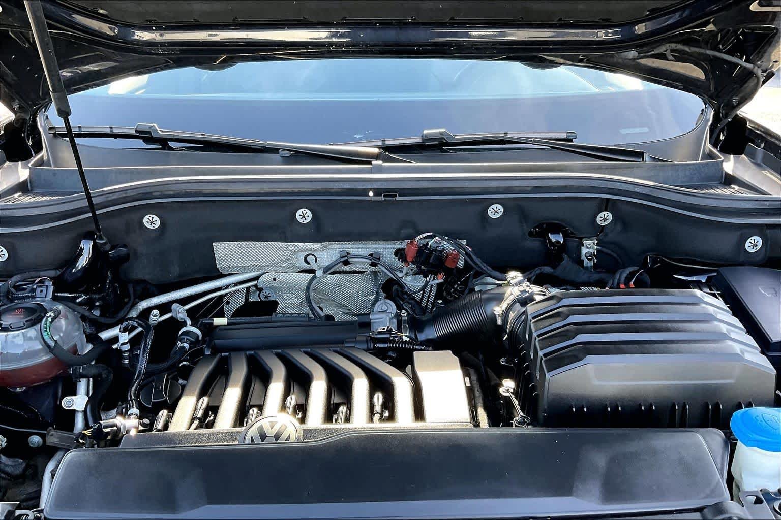 Used 2019  Volkswagen 3.6L V6 SE w/Technology image 28