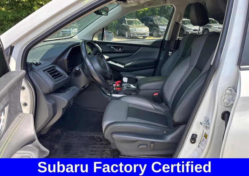 Used 2023 White Subaru Onyx Edition image 4