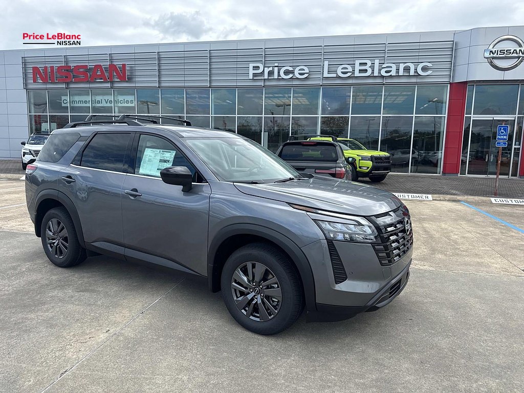 2026 Nissan Pathfinder SV