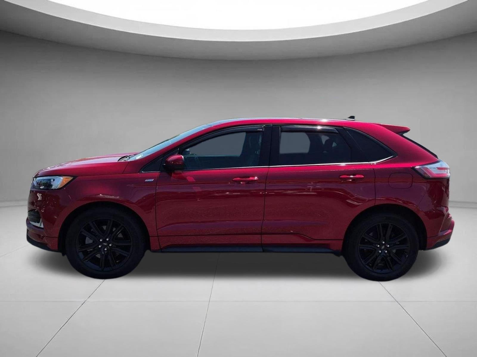 Used 2022 Rapid Red Metallic Tinted Clearcoat Ford ST-Line image 2