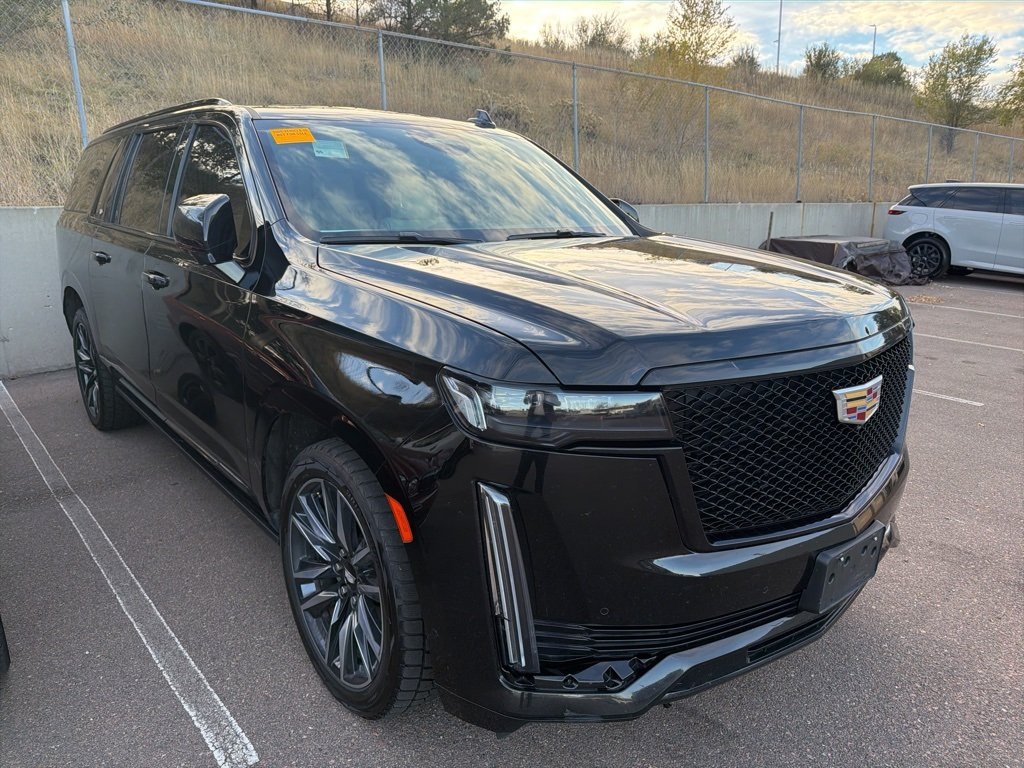 2021 Cadillac Escalade ESV Sport photo 3