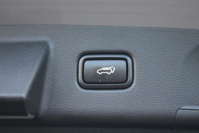 Used 2022 Gray Kia SX image 32