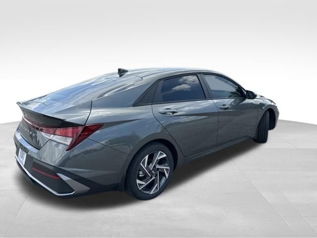 Certified Used 2025 Gray Hyundai SEL Sport image 6
