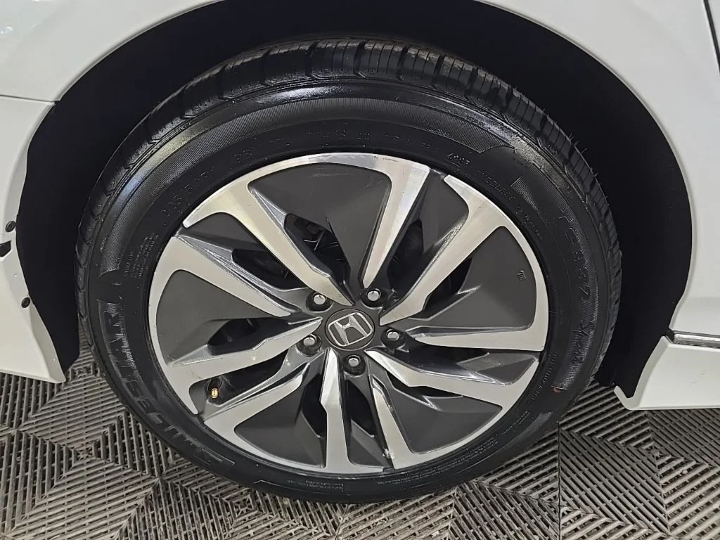 Used 2022  Honda EX-L image 14