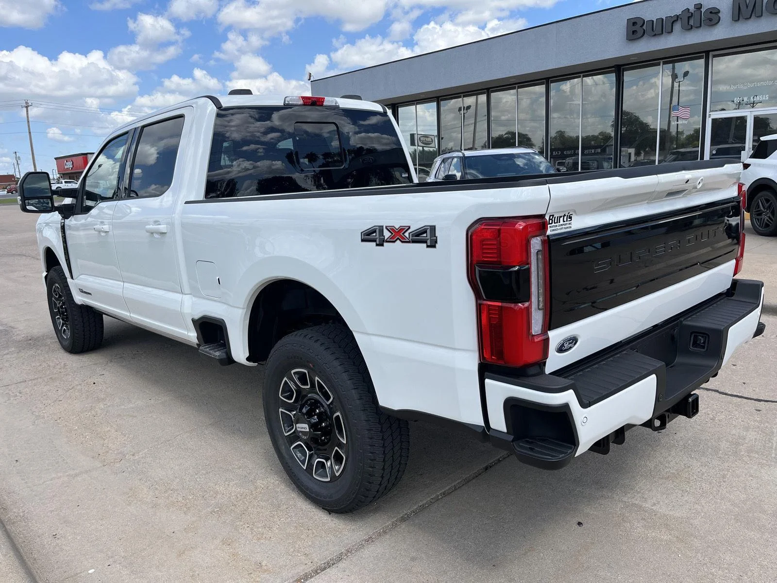 New 2026 Star White Metallic Tri-Coat Ford F-350® Platinum® image 11