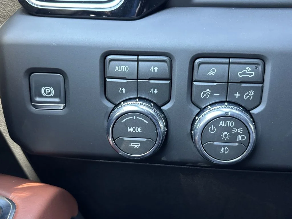 New 2026 Onyx Black GMC Denali Ultimate image 16
