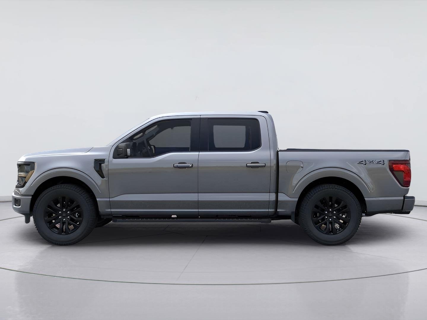 New 2026 Carbonized Gray Metallic FORD XLT image 3