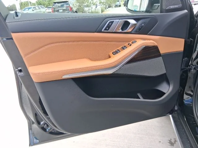 New 2026 Black Sapphire Metallic BMW sDrive40i image 13