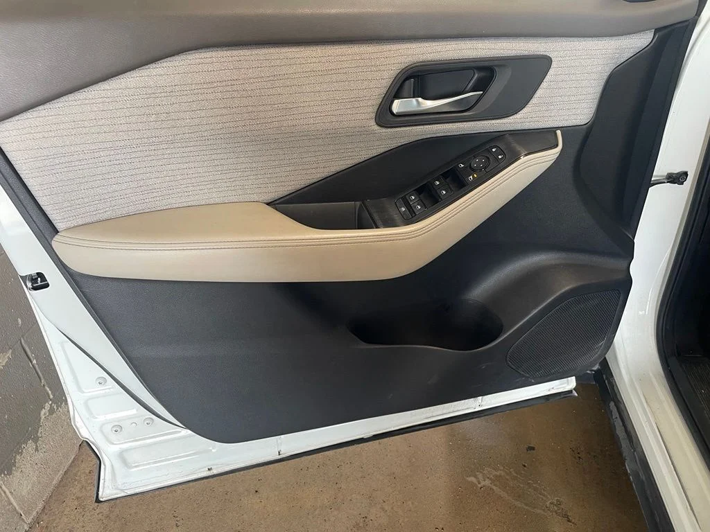 Certified Used 2022 White Nissan SV image 9