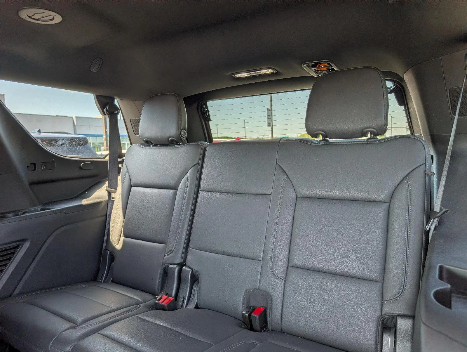 Used 2022 Summit White Chevrolet Z71 image 10