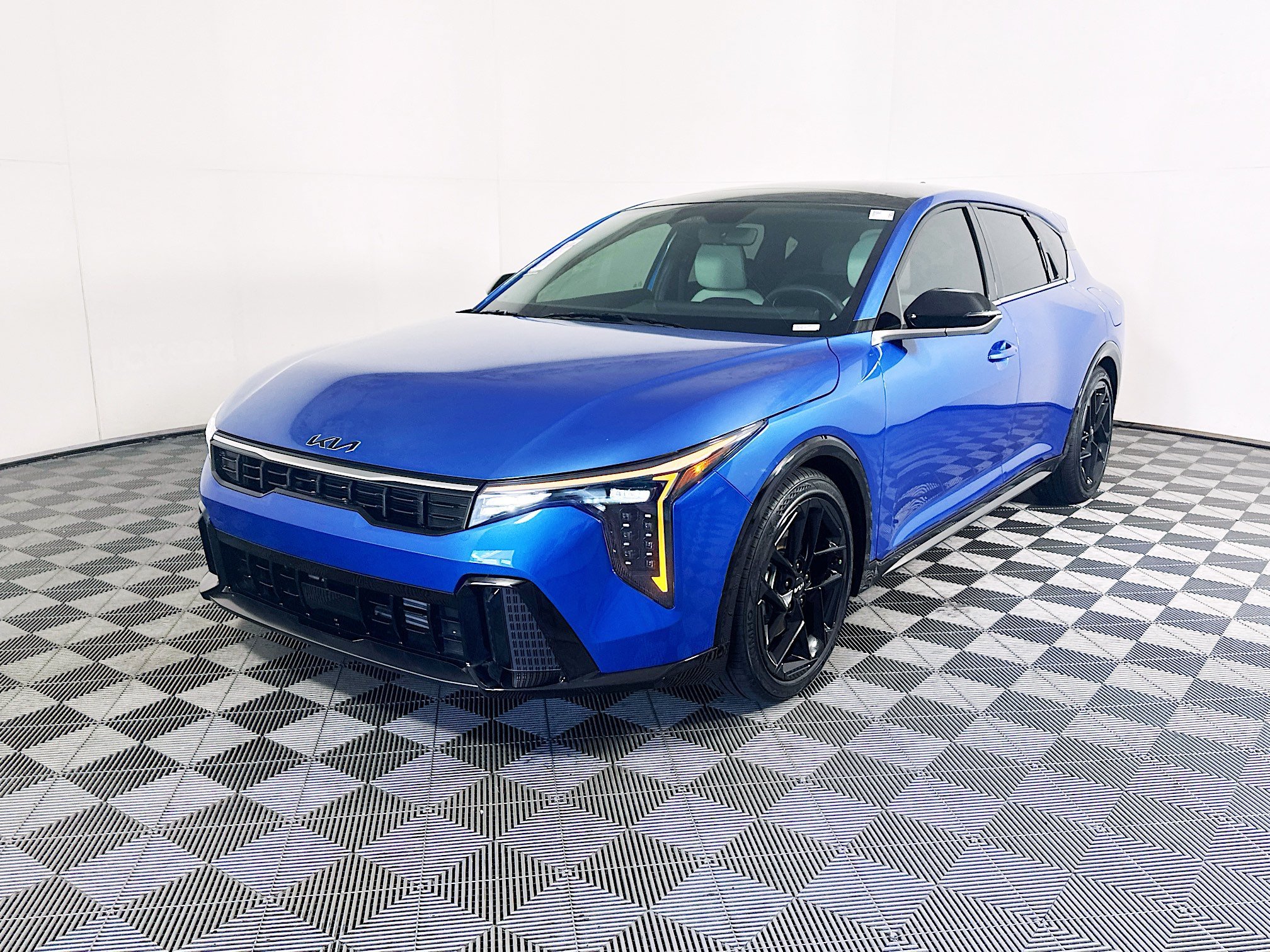 Used 2026 Wave Blue Kia GT-Line Turbo image 7