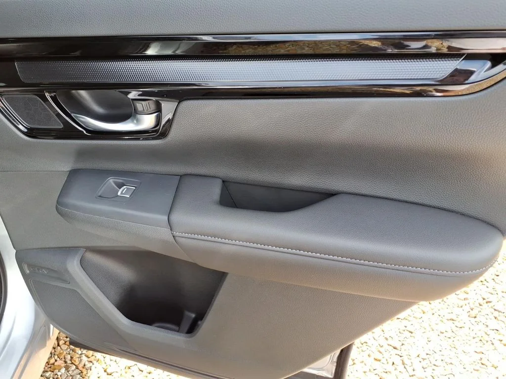Used 2026 Silver Honda EX-L image 27