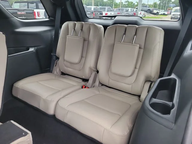 Used 2018 Silver Ford Limited image 17