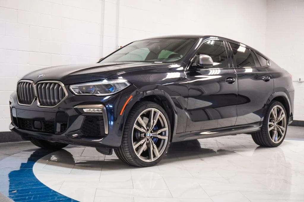 Used 2020 Black BMW M50i image 4