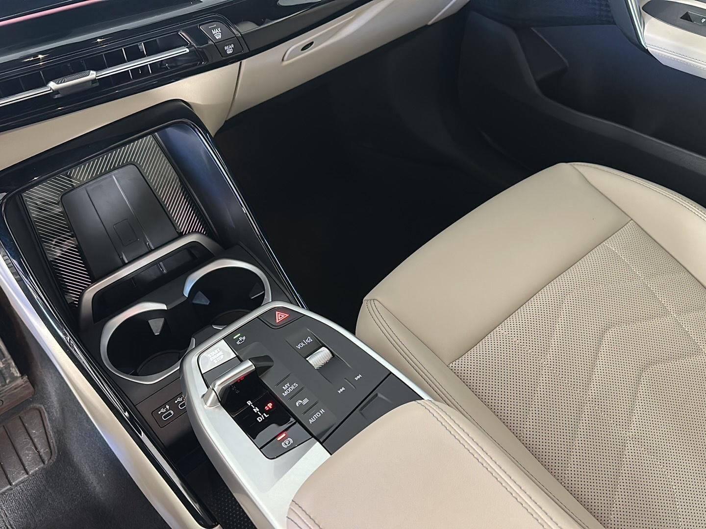 Used 2023 San Remo Green Metallic BMW xDrive28i image 16