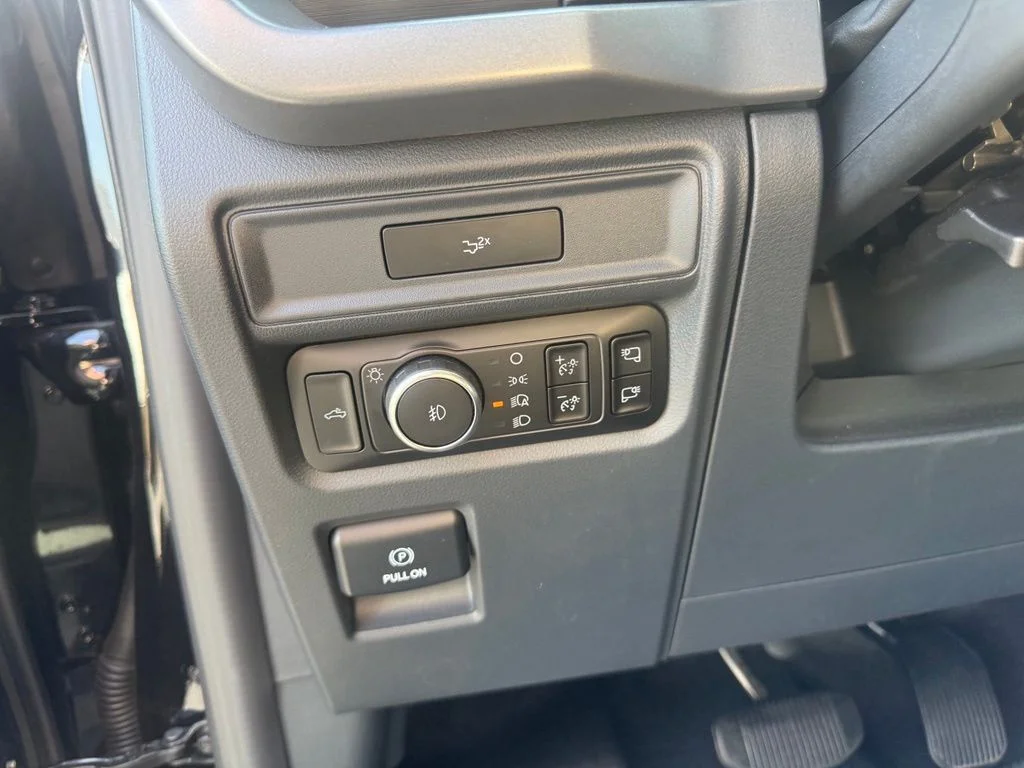 New 2026 Agate Black Metallic Ford XLT image 17