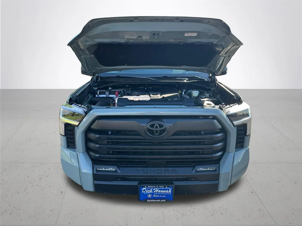 Used 2024  Toyota SR5 image 4