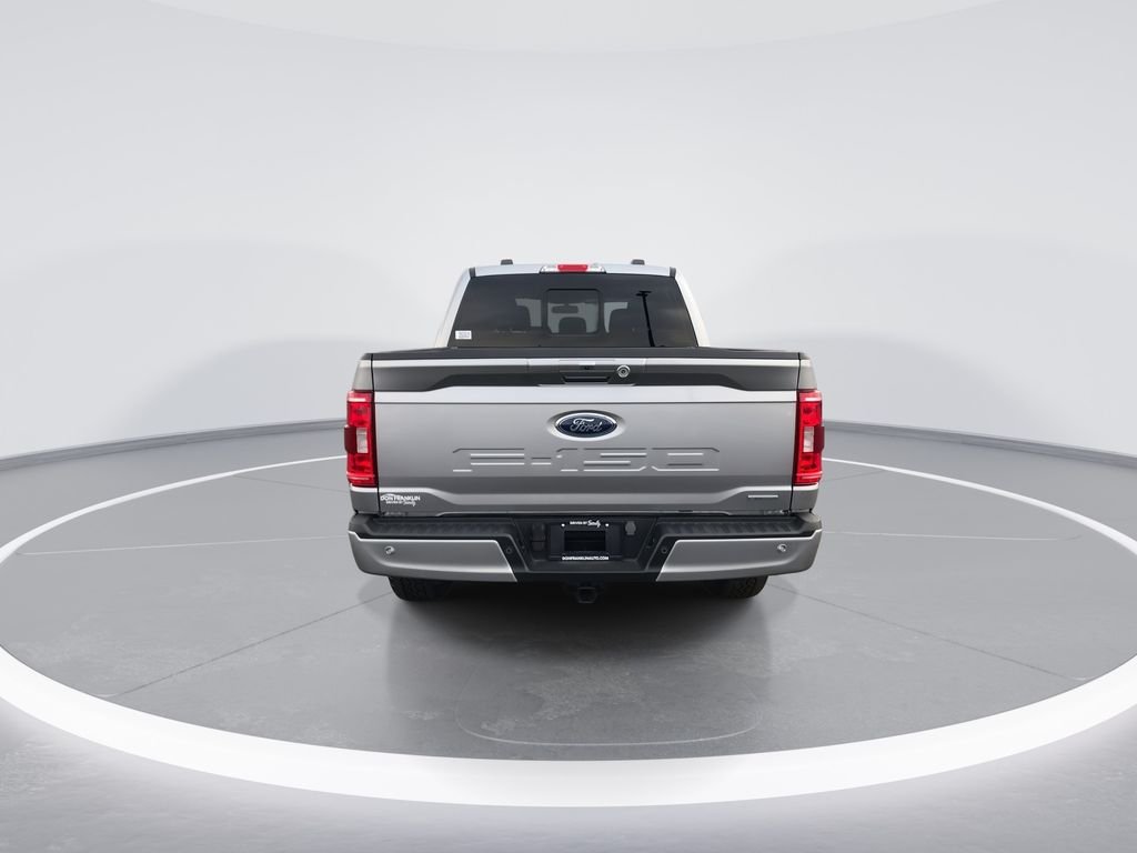 Used 2023 Silver Ford XLT image 7
